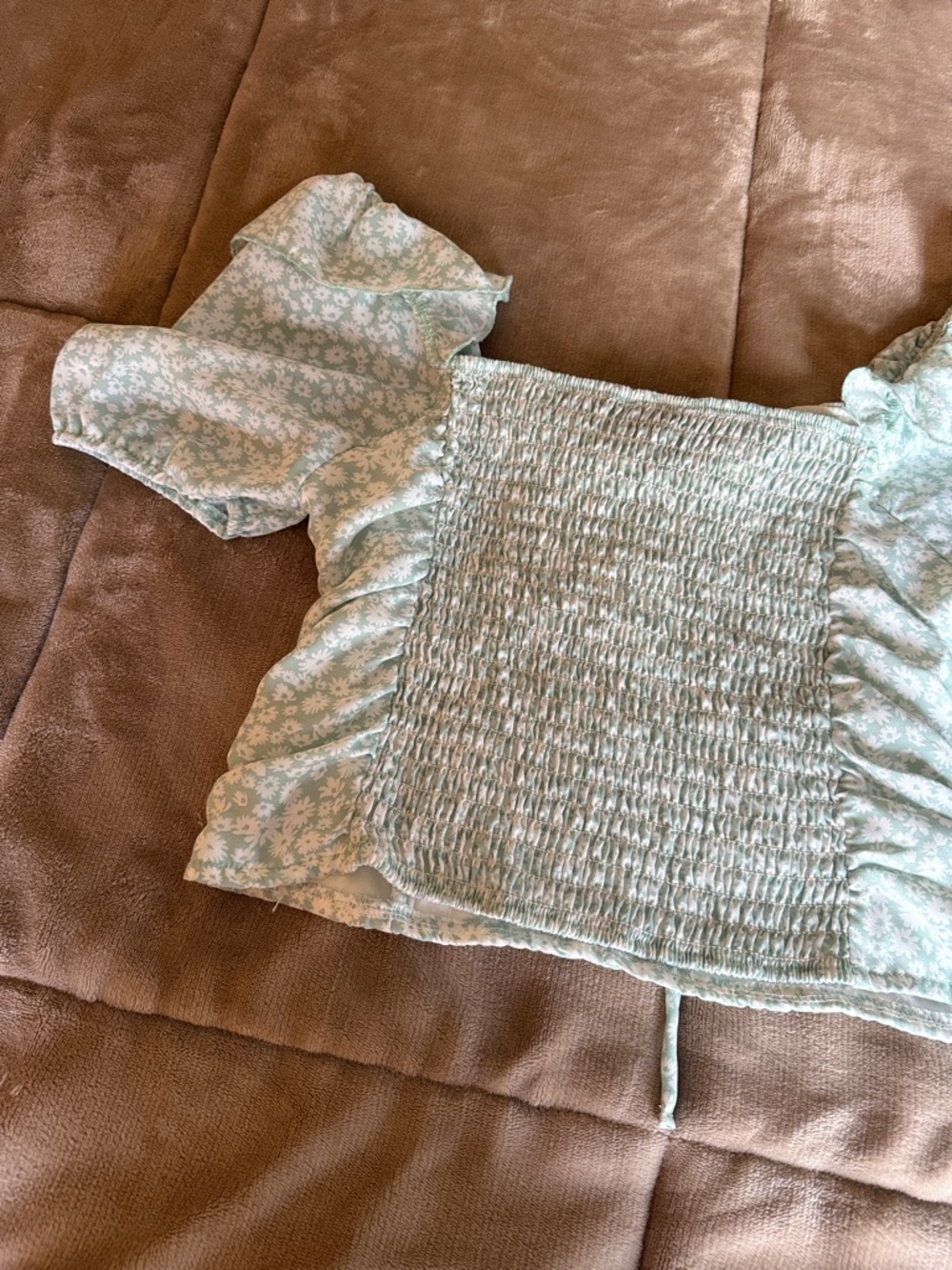 Ditsy Floral Smocked Crop Top in Mint - Picture 7 of 9